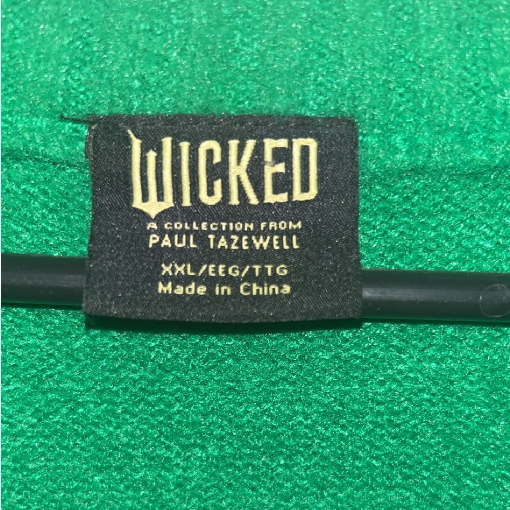Wicked green sweater with pink glitter logo Size XXL #glamour #wickedtheatre - Picture 3 of 5